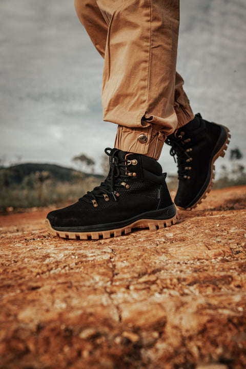 Bota Adventure Cano Alto Macboot Granada 04 Preto