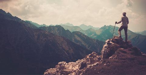 5 motivos para você usar os bastões na sua próxima trilha.