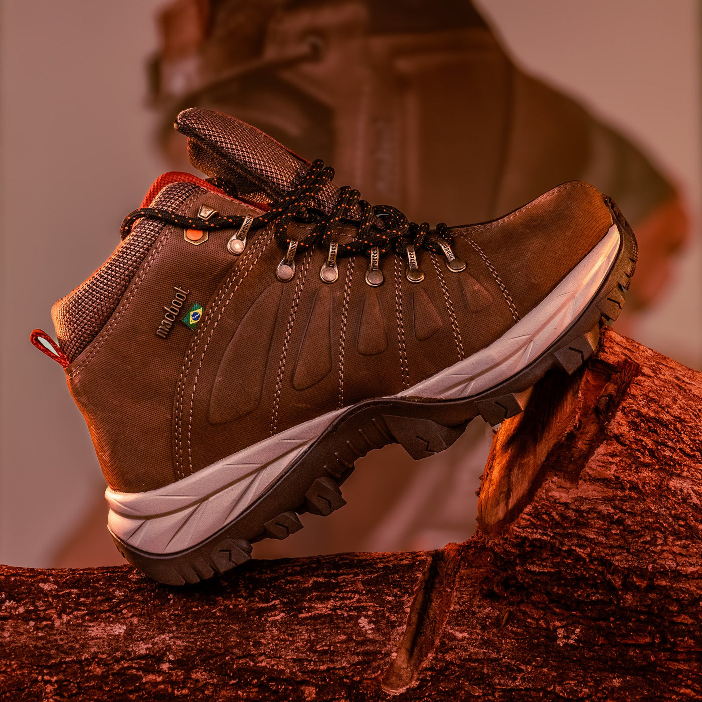 Bota de aventura para clima e terreno