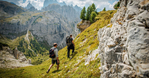 Trilhas de Montanha: Desafios e Vistas para Aventureiros