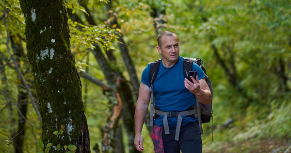 Aventura e Tecnologia: Gadgets Essenciais para Trilhas