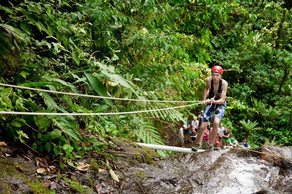 A Cultura do Rapel no Brasil: Eventos, Competições e Comunidades de Aventureiros