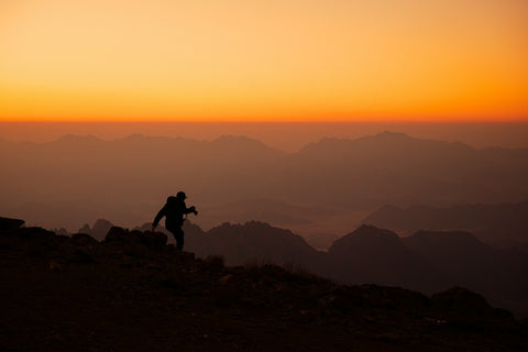 Dicas de preparação para uma aventura ao ar livre: aproveite experiências seguras.