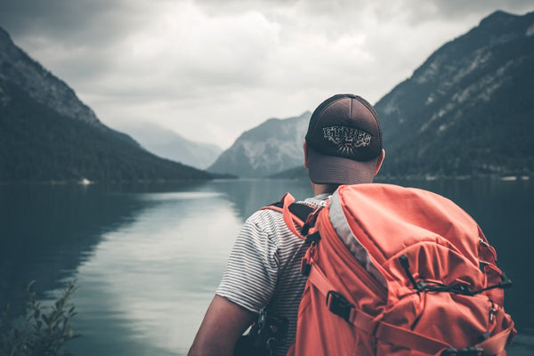 O que levar para fazer trilhas: Dicas essenciais para a sua aventura na natureza