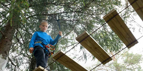 Como Superar o Medo de Alturas em Passeios de Tirolesa