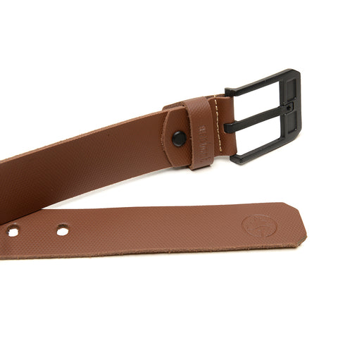 Cinto em Couro Macboot Marrom Fivela Metal Preto