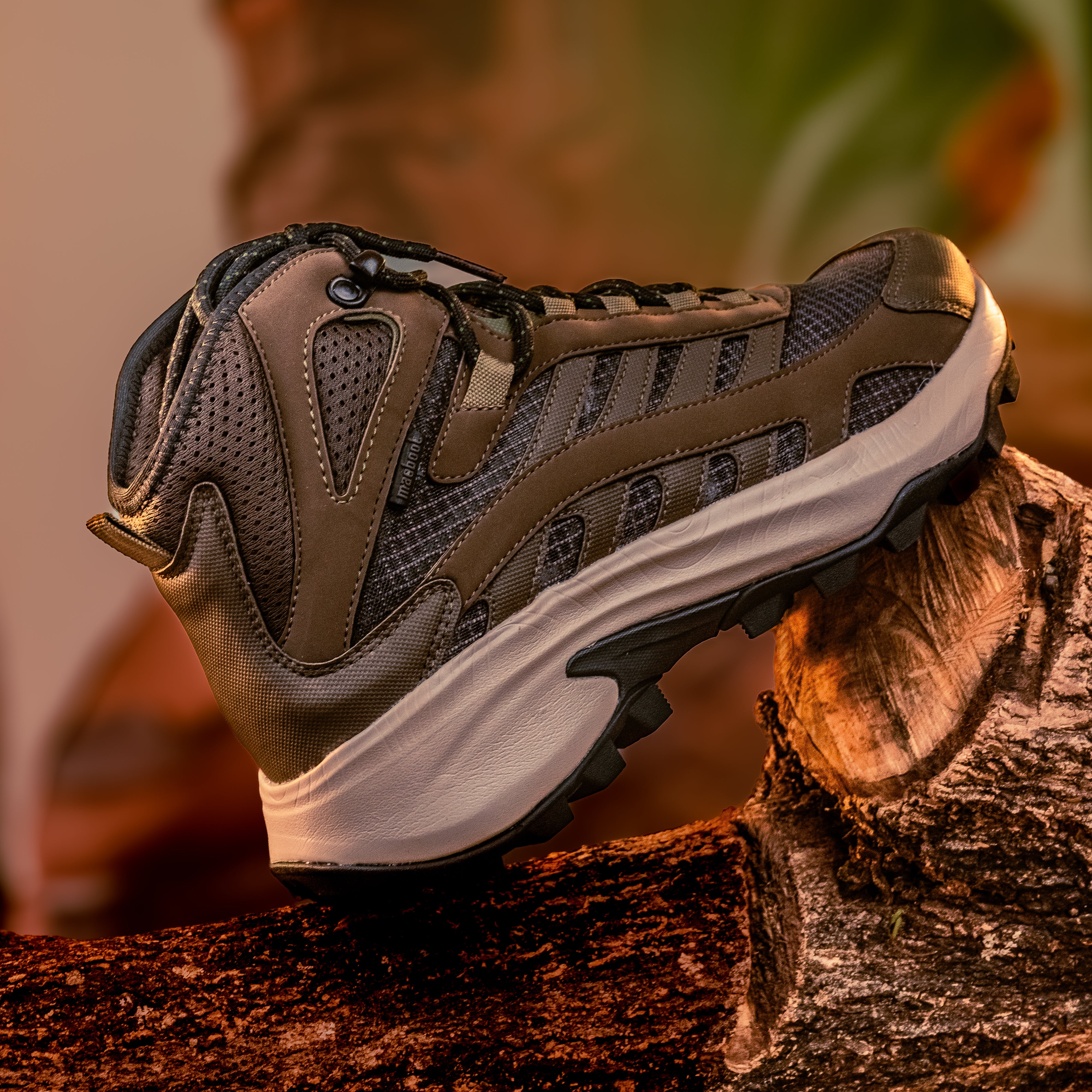 Bota Adventure Cano Alto Macboot Brisa 02 Marrom Escuro