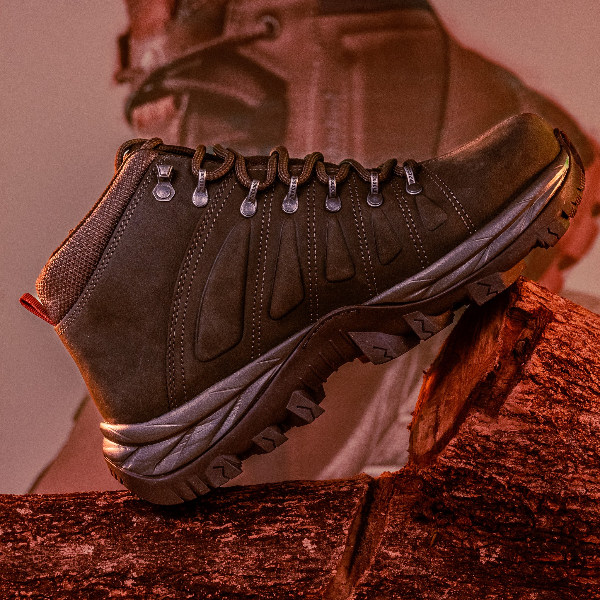 Bota Adventure Cano Alto Macboot Harpia 02Z Cinza | Macboot