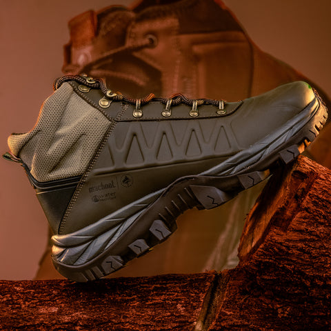 Bota Cano Alto Adventure Macboot Aruna 02 Marrom Emborrachado