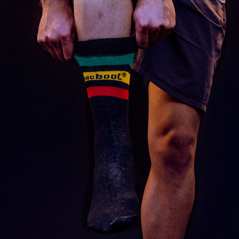 MEIA CANO LONGO MACBOOT REGGAE