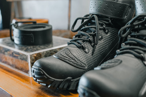 Bota Motors Cano Alto Macboot Rinoceronte 02 Preto Emborrachado